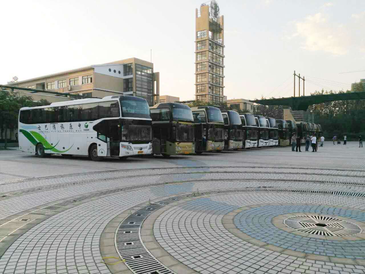 坐旅游大巴哪個(gè)位置最安全? 坐旅游大巴哪個(gè)位置最安全?